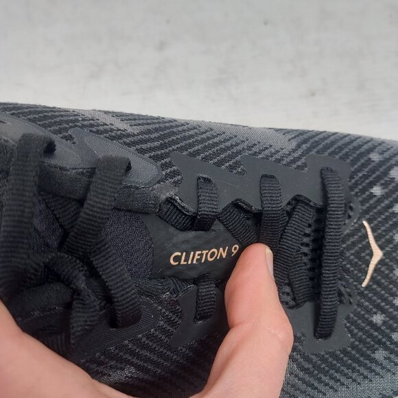 Hoka One One WOMENS Clifton 9 Low Black Sneaker - Picture 7 of 9